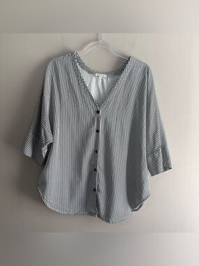 Vetta White Black Capsule Boyfriend Striped Multi Way Tencel Top Womens Medium